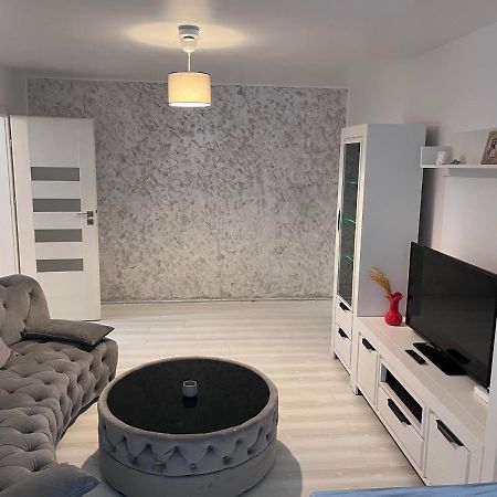 White & Elegant Luxury Apartament Daire Craiova Dış mekan fotoğraf